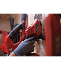 Skil Ножницы для травы аккумуляторные 0630 CA 20В акб 1х2.5А·ч + насадка кусторез 20см шаг реза 8мм 1кг