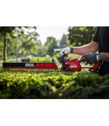 Skil 0440 CA беспроводной бесщеточный кусторез 20 В аккумулятор 1x2,5 А·ч 55 см ход резания 20 мм 2,15 кг