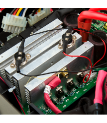 ДБЖ із правильною синусоїдою LogicPower LPY-W-PSW-3000VA+ (2100W) 10A/15A 48V для котлів та аварійного освітлення