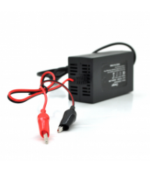 Зарядное устройство для аккумулятора с индикатором 12V / 1,5A, ОЕМ (110*59*40) 0,14кг