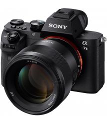 Объектив Sony 85mm, f/1.8 для камер NEX FF