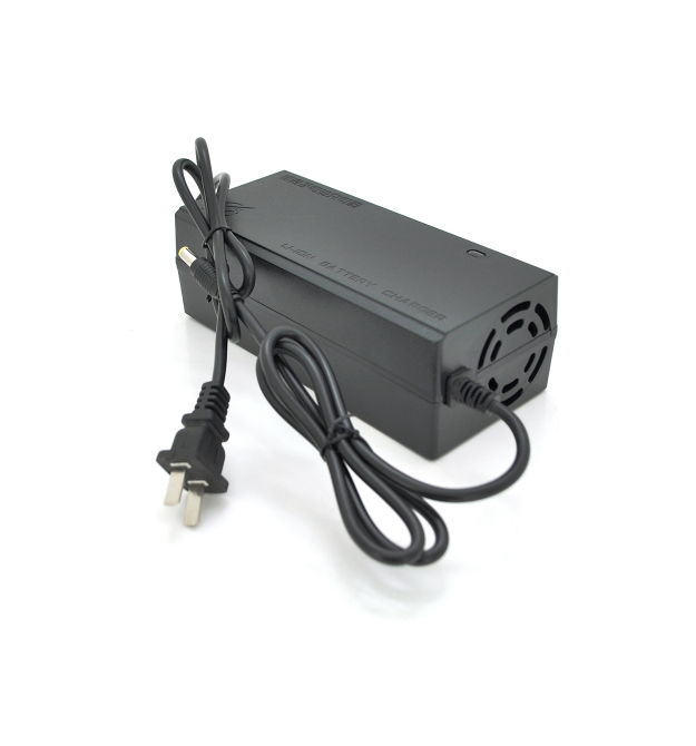 Зарядное устройство для аккумуляторов Jinyi LiFePO4 12V(14,6V),4S,10A,штекер 5.5*2.5,с индикацией,BOX