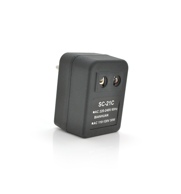 Преобразователь напряжения трансформаторный 50W Input 110 V - Output 220V, + универсальная розетка