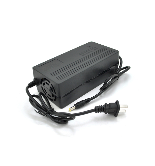 Зарядное устройство для аккумуляторов Jinyi LiFePO4 12V(14,6V),4S,3A,штекер 5.5*2.5,с индикацией,BOX