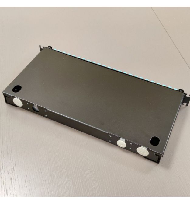 ВО патч-панель LAN1 с 48xLC Duplex Адапт., 96 пигтейл., сплайс-кассети MFT, MM, OM3-OM4, 1U, выдвижная, черная, Corning