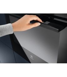 Духова шафа електрична Electrolux KOEFP77H, 72л, A+, дисплей, конвекція, піроліз, телескопічні напрямні, чорний