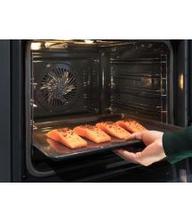 Духовой шкаф Electrolux электрический, 70л, А+, пар, дисплей, конвекция, ф-ция пароварки, белый