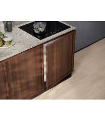 Холодильник Electrolux встроенный с верхней морозилкой, 82x56х55, холод.отд.-90л, мороз.отд.-16л, 1дв., А+, ST, белый