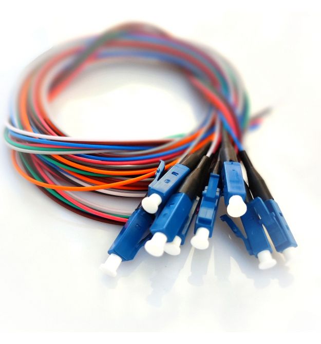 Набір кольорових пігтейлів LC-UPC 1.5 м, SM, Easy strip, для 8 волокон.