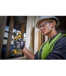 Набір з двох інструментів безщіткових DeWALT DCK2051H2T