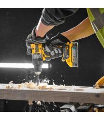 Дрель-шуруповёрт аккумуляторная бесщёточная ударная DeWALT DCD805H2T