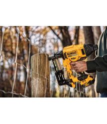 Степлер скобозабивной аккумуляторный бесщёточный DeWALT DCFS950N