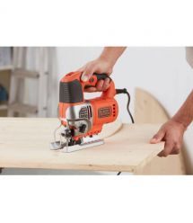 Пила лобзиковая сетевая BLACK+DECKER BES610