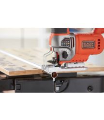 Пила лобзиковая сетевая BLACK+DECKER BES610