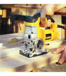 Пила лобзиковая сетевая DeWALT DW331KT