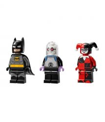 LEGO Конструктор Batman Бетмен на бетмобиле против Харли Квин и Мистера Фриза