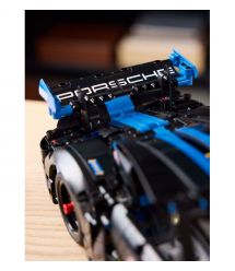 LEGO Конструктор Technic Автомобиль для перегонов Porsche GT4 e-Performance