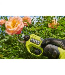 Ryobi Секатор аккумуляторный ONE+ HP RY18SCXA-120T 18В акб 1х2А·ч ЗУ d реза 28мм 0.83кг кейс