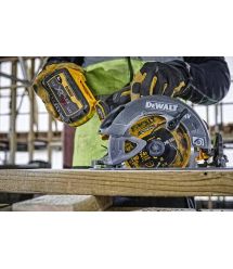 Пила дискова акумуляторна DeWALT DCS578NT