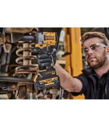 Гайковерт ударный аккумуляторный бесщёточный DeWALT DCF921NT