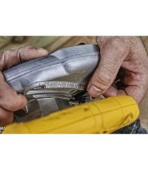 Пила дискова мережева DeWALT DWE560