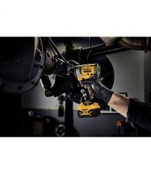 Гайковёрт ударный аккумуляторный бесщёточный DeWALT DCF901P2