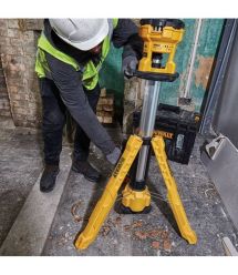 Фонарь светодиодный аккумуляторный DeWALT DCL079