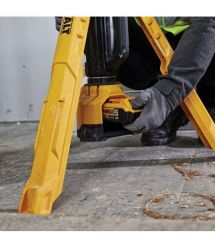 Фонарь светодиодный аккумуляторный DeWALT DCL079