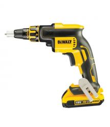 Шуруповерт аккумуляторный бесщеточный DeWALT DCF620D2K