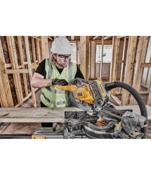 Пилка торцювальна акумуляторна безщіткова DeWALT DCS781X2