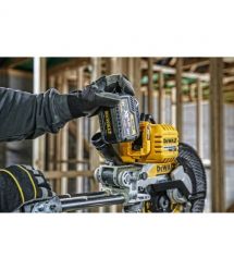 Пила торцювальна акумуляторна безщіткова DeWALT DCS727N