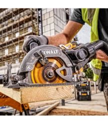 Пила дисковая аккумуляторная бесщёточная DeWALT DCS577N