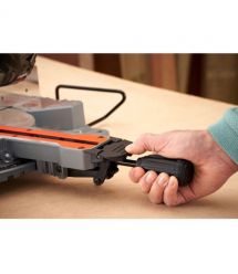 Пила торцовочная сетевая BLACK+DECKER BES701