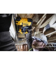 Степлер скобозабивной аккумуляторный DeWALT DCN701D2