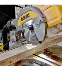 Пила настільна мережева DeWALT DWS777