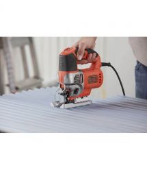 Пила лобзиковая сетевая BLACK+DECKER BES610K