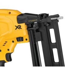 Пістолет цвяхозабивний акумуляторний безщітковий DeWALT DCN662N