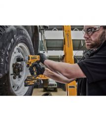 Гайковерт ударный аккумуляторный бесщёточный DeWALT DCF891P2G