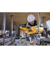 Пила настільна мережева DeWALT DWS780