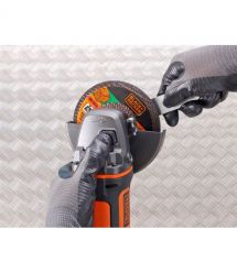 Шлифмашина угловая - болгарка аккумуляторная BLACK+DECKER BCG720N