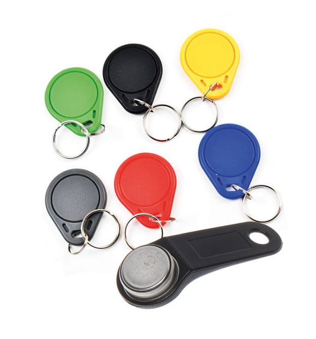 Ключі для домофонів: виготовлення дублікатів, клонування, програмування магнітних ключів для багатоквартирних домофонів