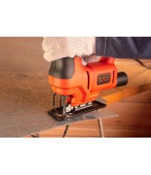 Пила лобзиковая сетевая BLACK+DECKER BES603
