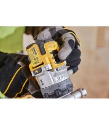 Дриль-шурупокрут акумуляторний безщітковий ударний DeWALT DCD1007NT