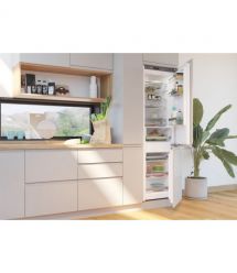 Gorenje Холодильник встраиваемый с нижн. мороз., 177х55х54см, 2 дв.,180(68)л, А++, NF+, Зона св-ти, Внутр.дисплей, белый