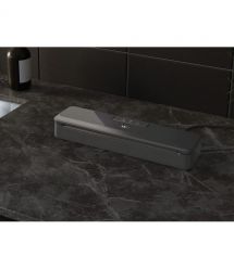 Electrolux Вакууматор для рулонов, пакетов и контейнеров, 80Вт, 30см, электронное управл., +10 пакетов, пластик, черный