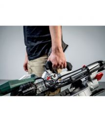 Metabo Пила торцовочная KGS 254 M с протяжкой, 1800Вт, диск 254мм, пропил 92/47мм, 16.1кг
