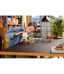 LEGO Конструктор Minecraft Нападение на село с воздушным шариком Ґаст