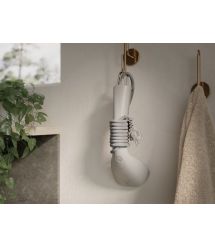Electrolux Отпариватель компактный, 1400Вт, 100мл, постоянный пар - 26гр, керам. подошва, серый