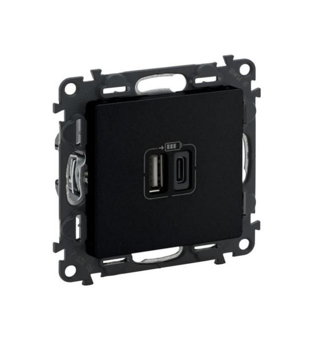 Legrand Зарядное устройство с двумя USB-разъемами тип А+типС Valena LIFE , 240V, 5V, 3A, матовый черный