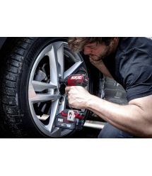 Skil Гайковерт ударный 3265 CA Compact 20В 1х2.5А·час до 2850об·мин 250Нм 0.9кг